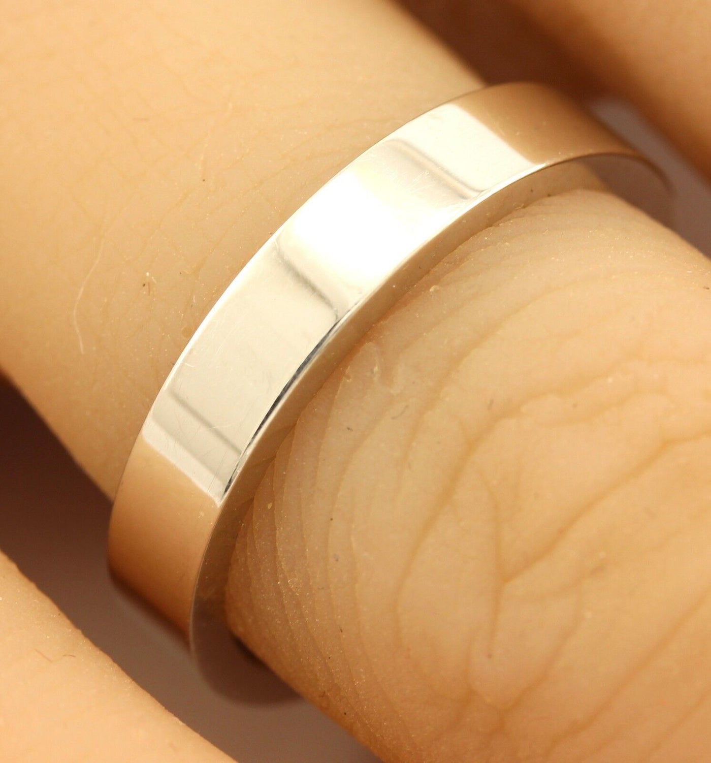 14k white gold Men's 4mm flat top and sides wedding band size 9 ring NEW 5.64g