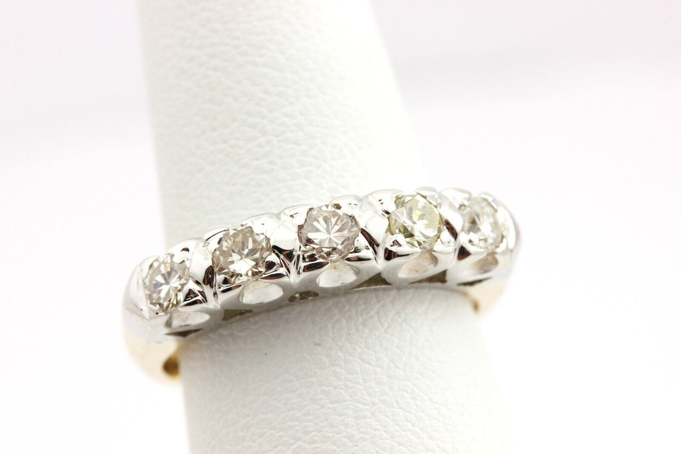 14k yellow gold 0.50ctw round diamond 5 stone ring band size 7 3.97g vintage