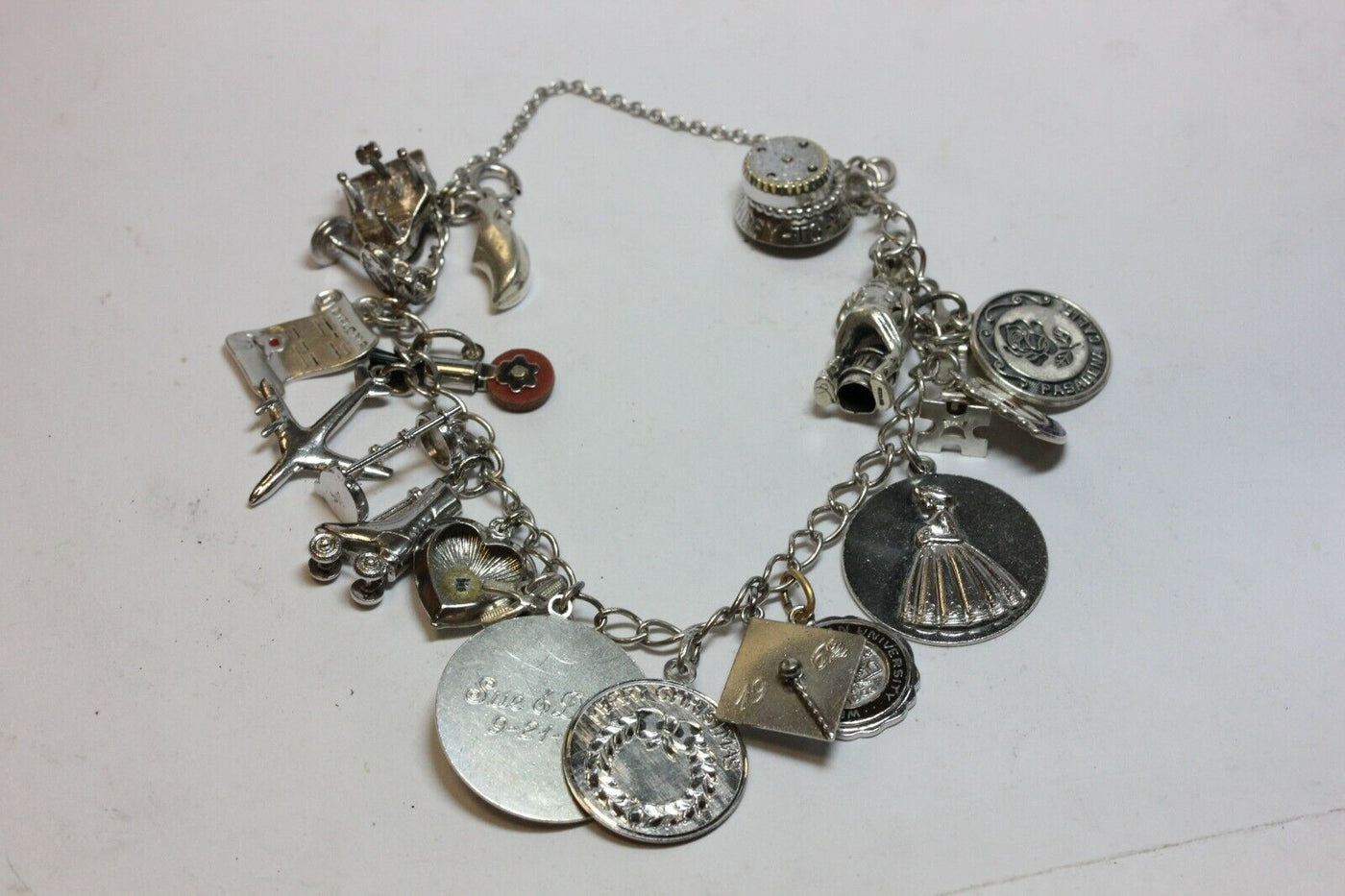 sterling silver 7 inch charm bracelet chain 21 charms estate vintage 45.46g